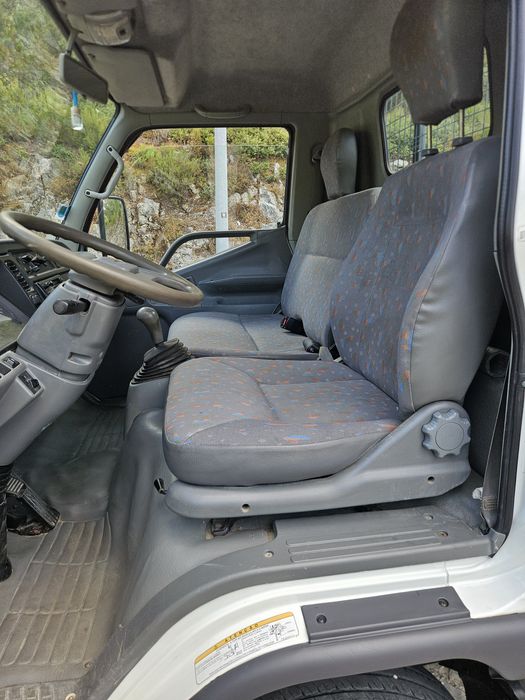 Mitsubishi canter 97 000 kms reais