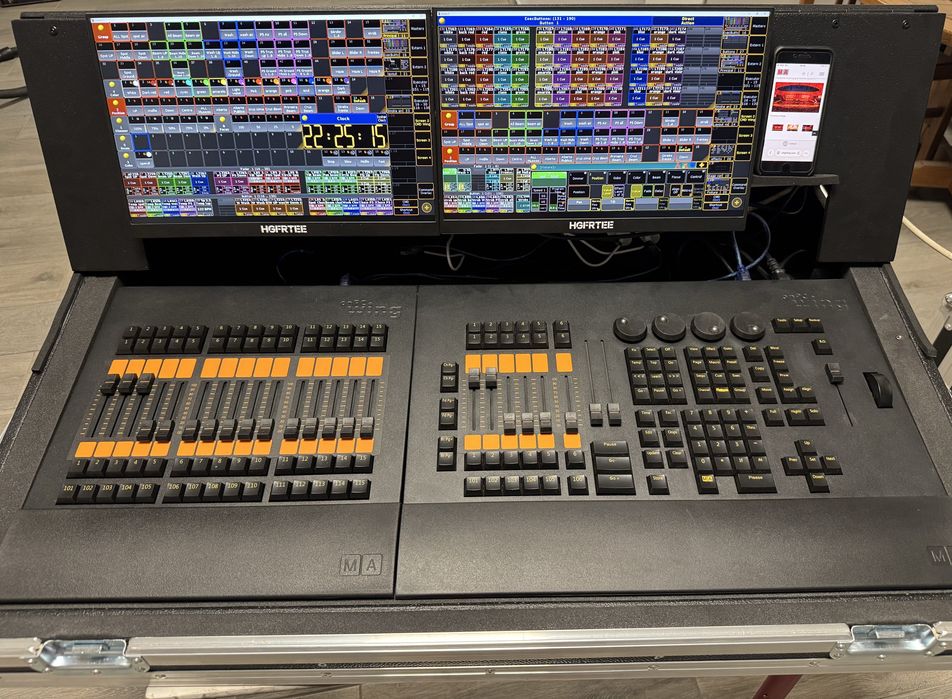 MA2 Command wing + Fader wing