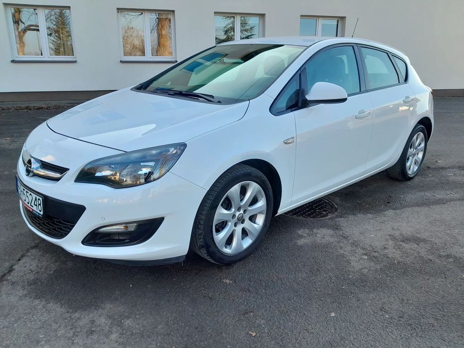 Opel Astra Super stan, gwarancja przebiegu, oryginał, 2 komplety kół. kamery