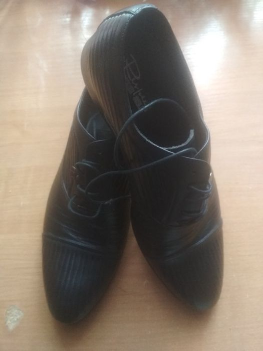 Мужские костюмные туфли фирмы "Респект" 39 размер