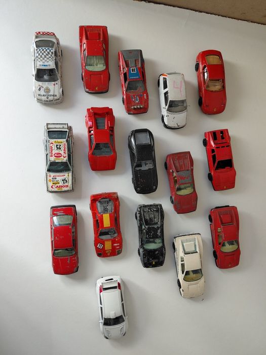 Lote miniaturas Burago 1.43 para restauro