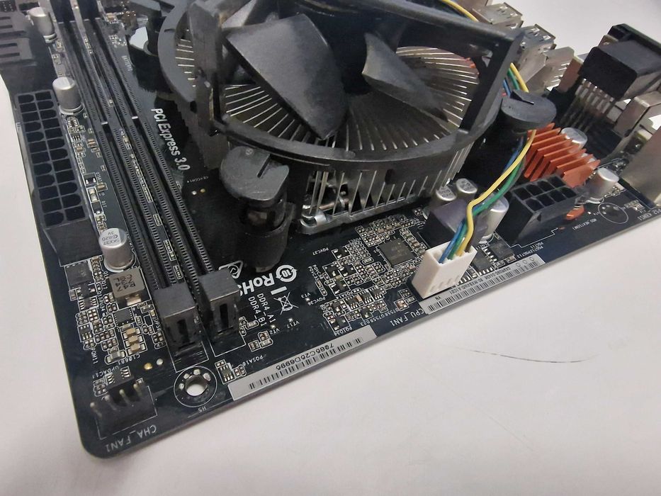 Płyta główna h110m-hdv + intel G4560