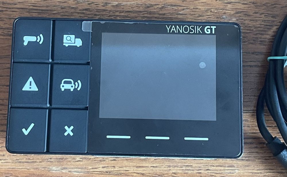 Yanosik GT z abonamentem 237 dni
