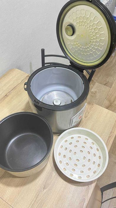 Мультиварка  Perfezza FZ-0804 – 900 Вт