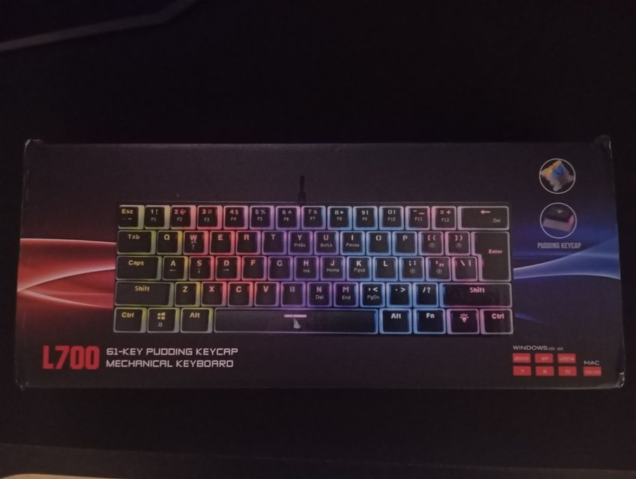 Teclado mecânico RGB L700