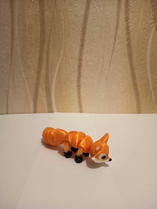 Elastyczny Mały Lisek – ruchoma zawieszka 3D
