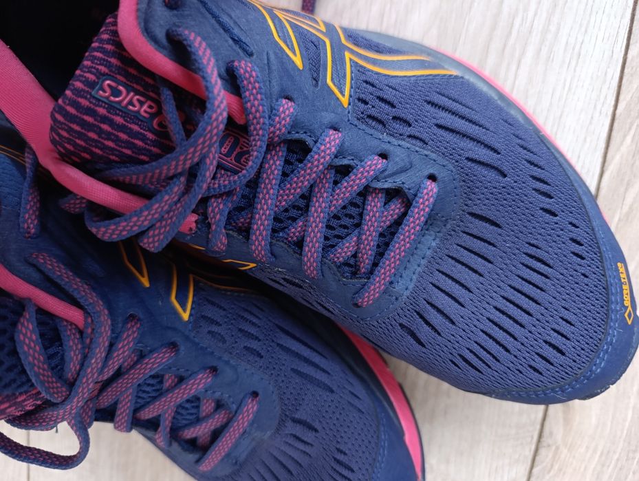 Buty damskie Asics Gel Cumulus 40