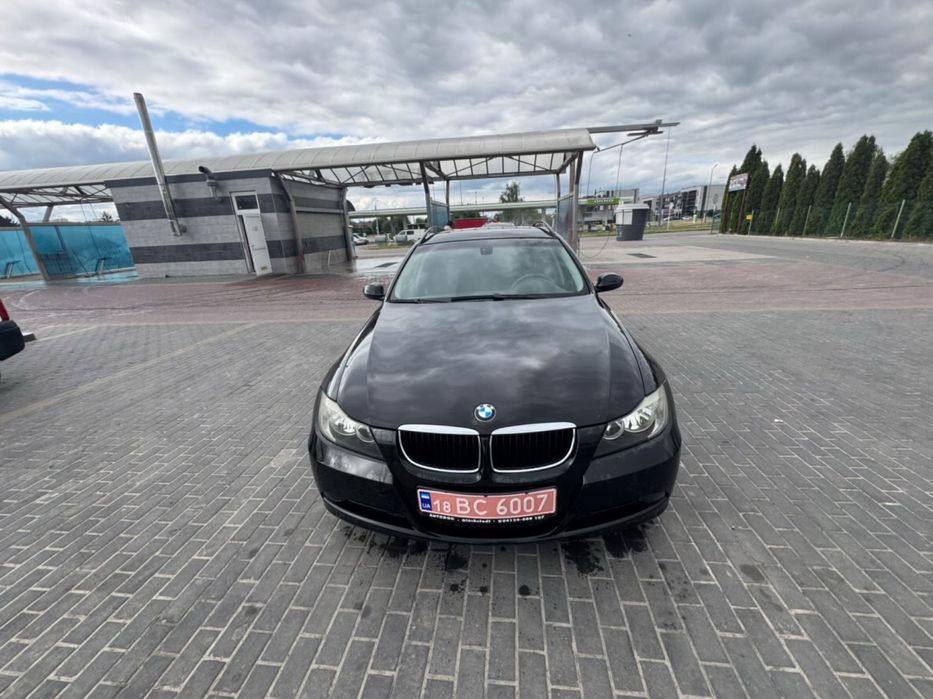 BMW 318i  E91  Гарний стан авто