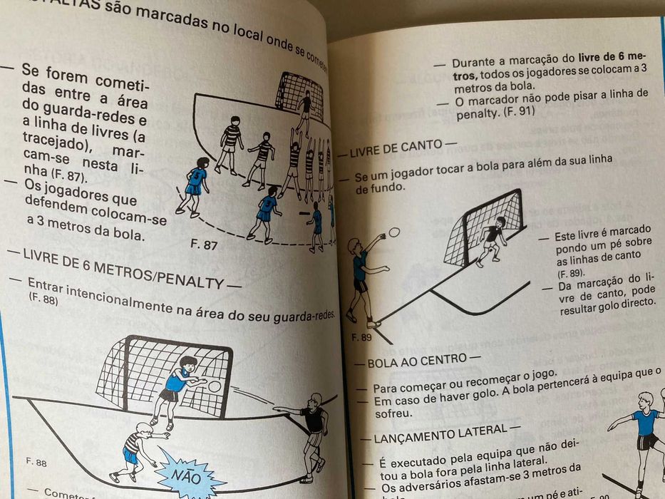 Livro Antigo de Educação Física