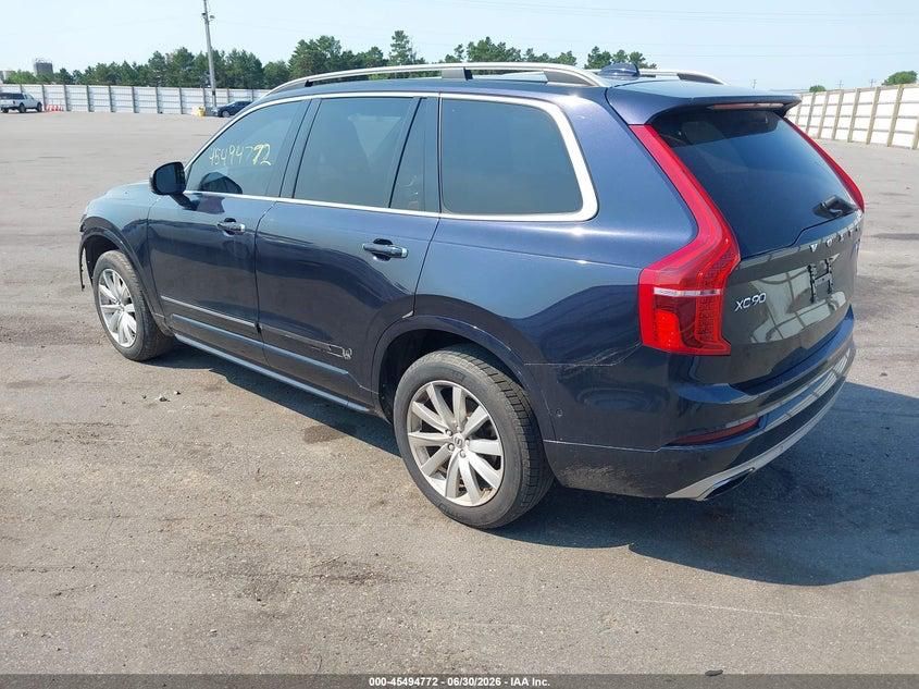 Автомобіль Volvo XC90