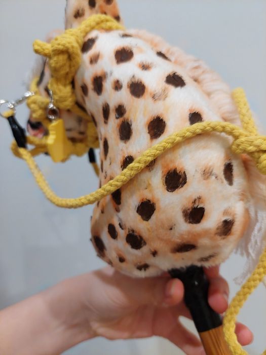 Hobby horse a5 z kijem I akcesoriami Tarant hhss