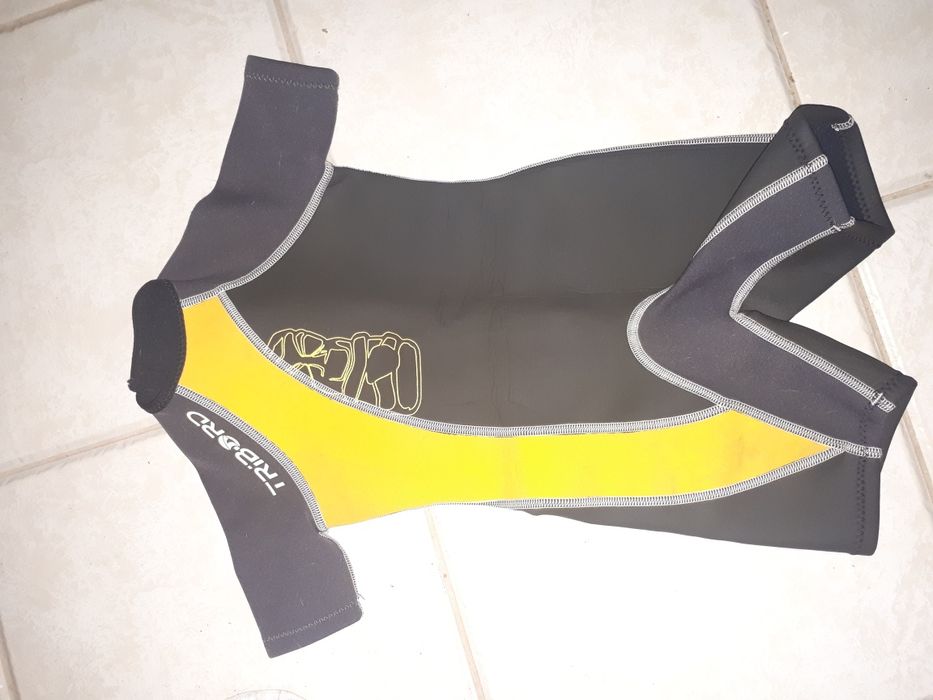 Fato  para Surf 4anos