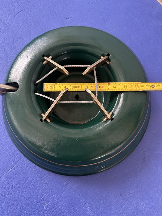 Підставка для під ялинки самозатискна вироблена в Німеччині