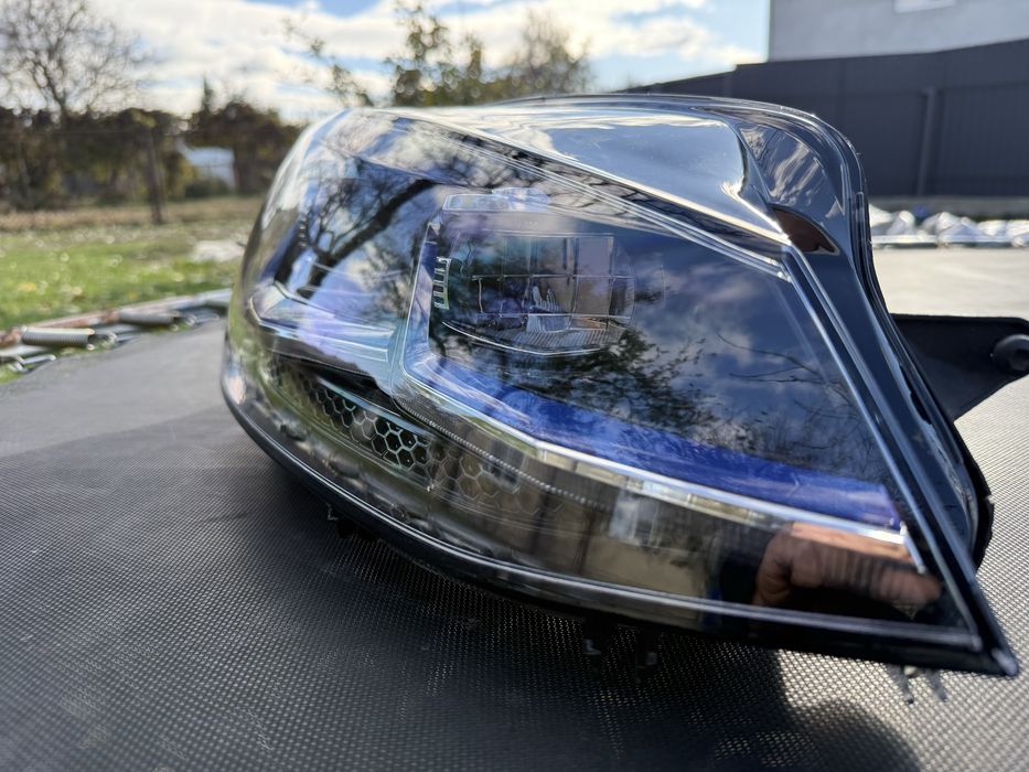 Фара максимальна e-golf сторна пасажира