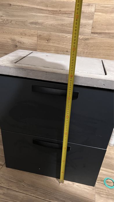 Тумба з умивальником в ванную кімнату