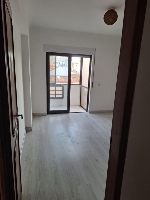 Apartamento T1 para arrendamento