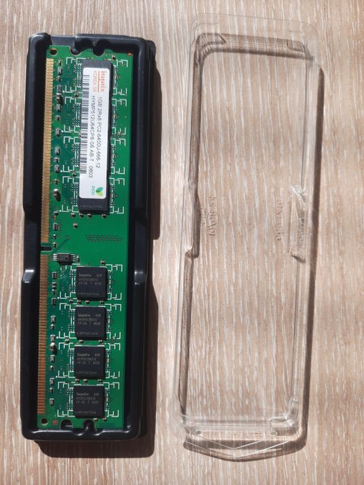 Оперативна пам'ять Hynix DDR2 1Gb 800MHz PC2 6400U