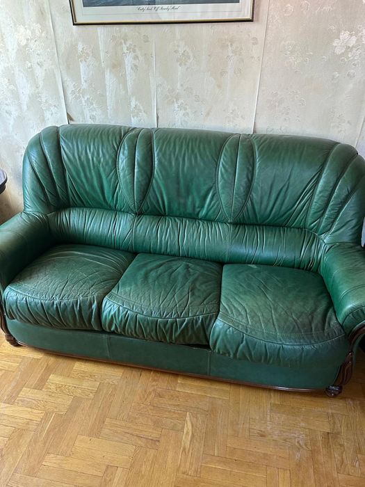 Продам комплект мягкой мебели