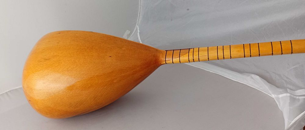 Turecki instrument Saz