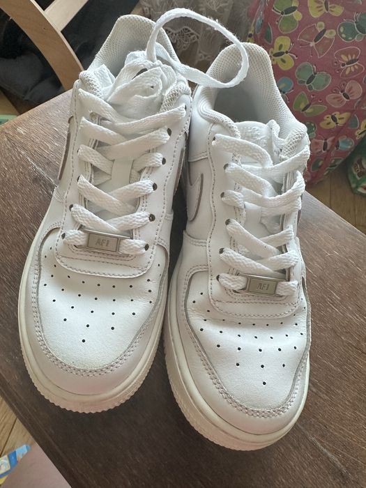 Кросівки Nike Air 37 розмір білі 23,5 см