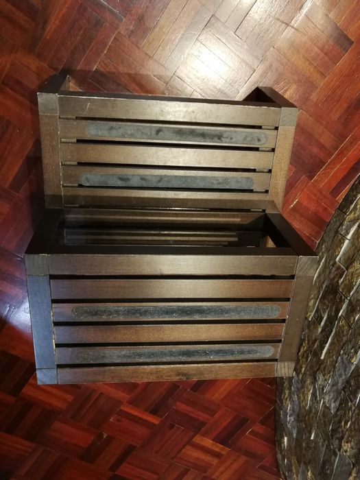 Banco  do IKEA com dois degraus