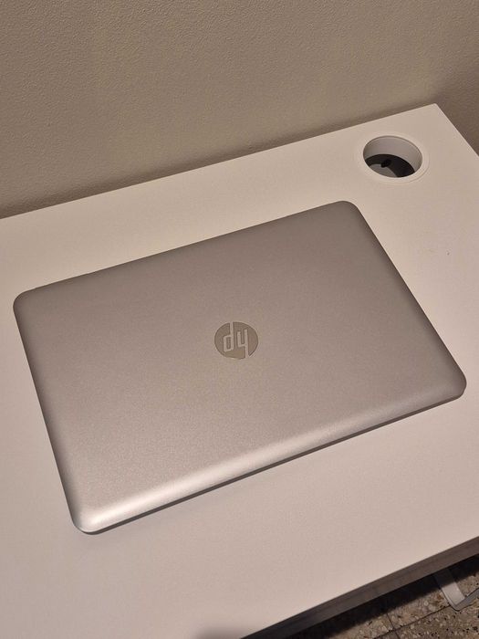Portátil Cinza HP.