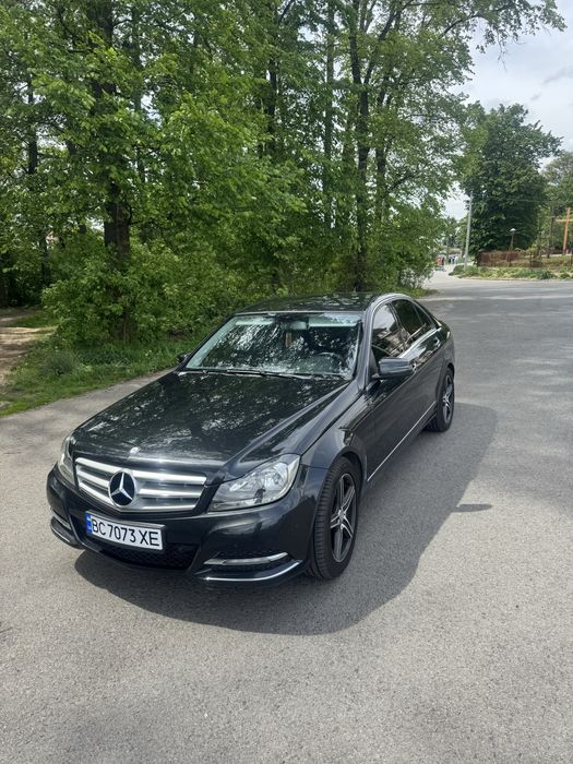 Mercedes-Benz c-class