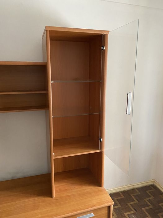 ** Desocupar - estante / armário de sala para TV **