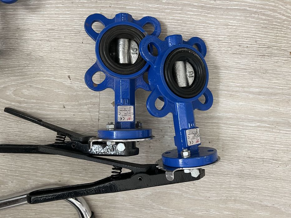 Задвижки для системи опалення , затвори поворотні дискові