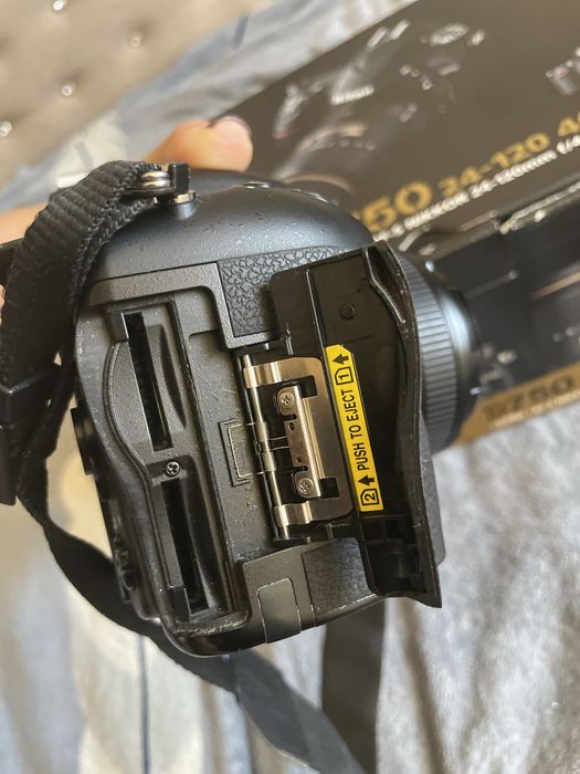 Nikon d750, yongnuo 50mm 1.8, sigma 85mm 1.4, yongnuo 35mm 2.0