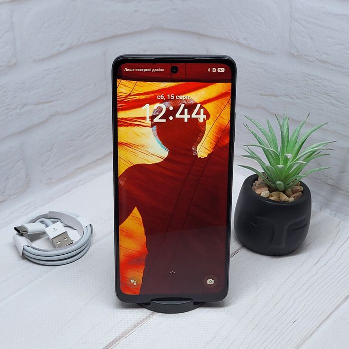 Продам телефон  Oppo A3 6/128Gb в гарному стані