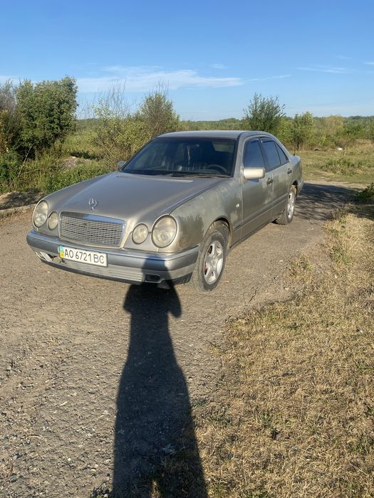 MERCEDES-BENZ E 200 1998 VIN WDB2100041A688696 фото оголошення 2 з 8