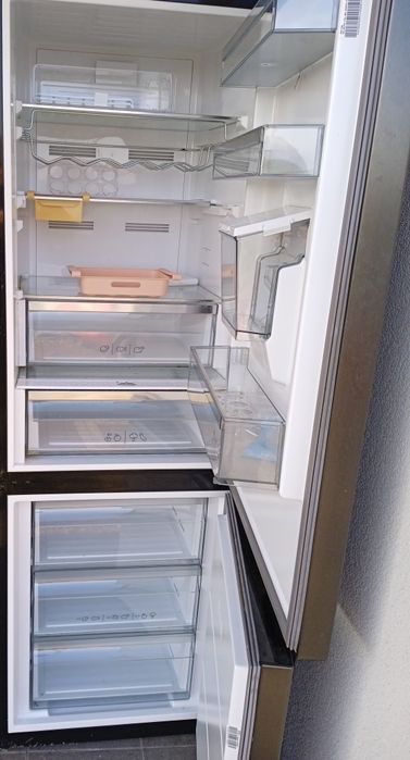 Lodówka SHARP 180x60