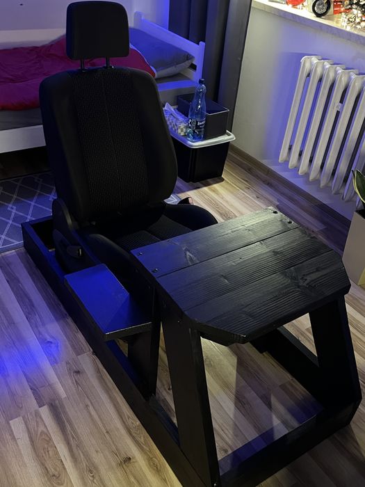 Stelaż do simracingu (Sim rig)