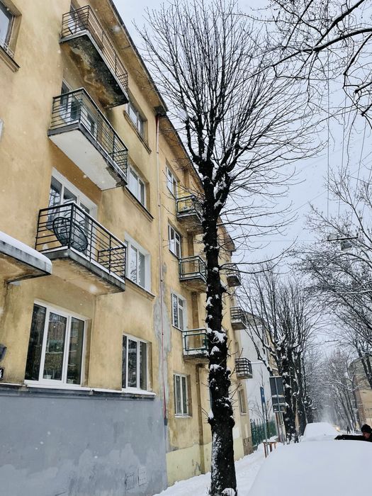 Продаж 3 х к кв вул. Єфремова, ближній центр Львів!