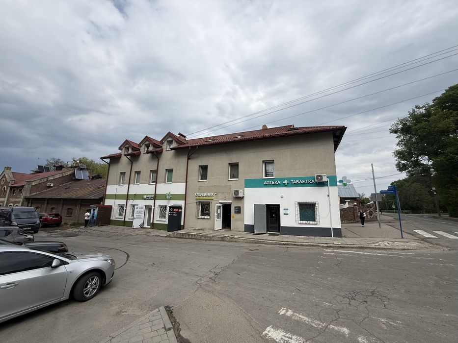 Продаж окремо стоячого комерційного приміщення у Дублянах вул Шевченка