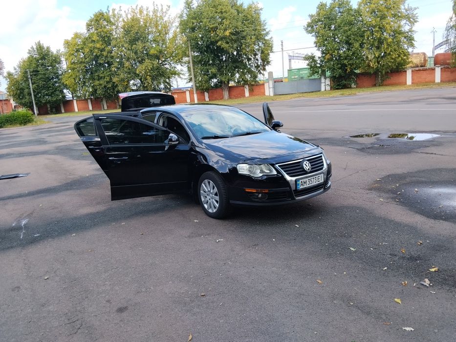 Продам авто в гарному стані. За детальною інформацією звертайтесь за телефоном.