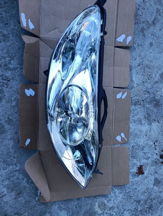 Faróis Peugeot 407 SW