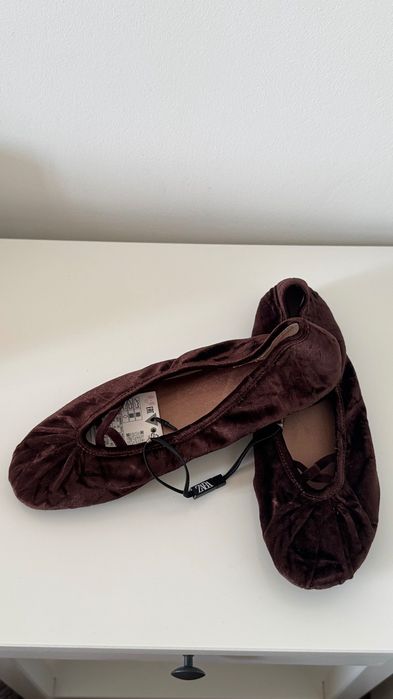 Коричневі балетки туфлі Мері Джейн Zara