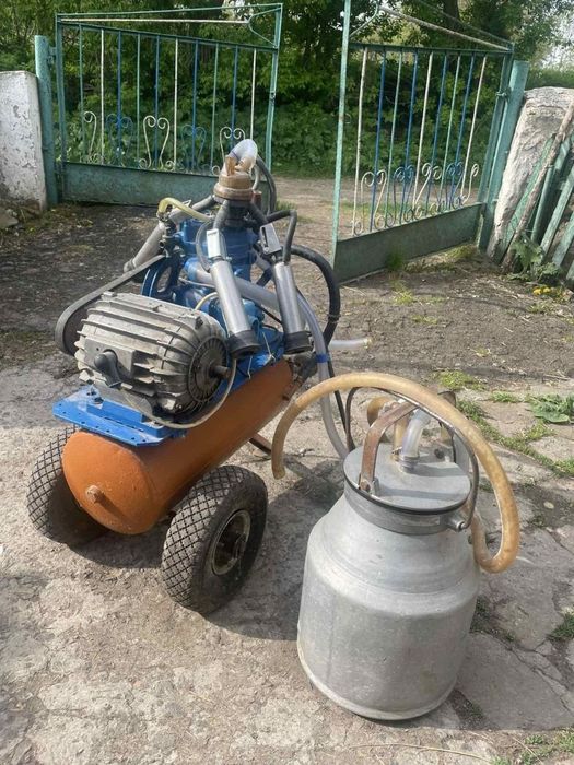 Доїльний апарат для корів