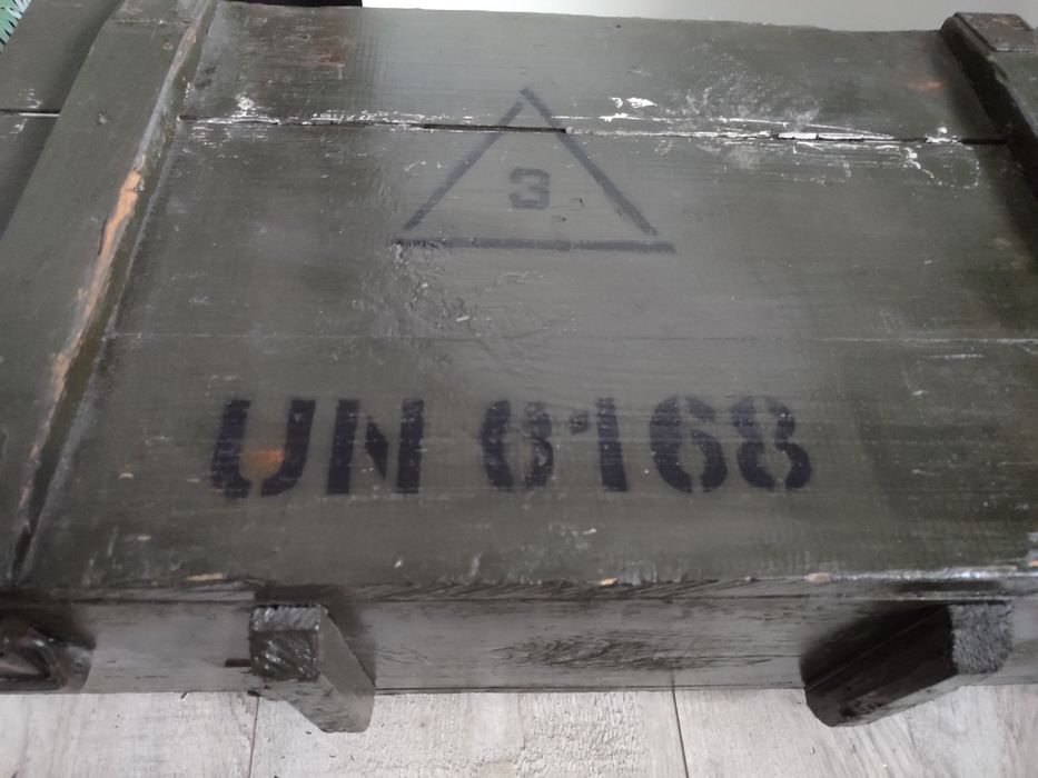 Skrzynia wojskowa amunicyjna