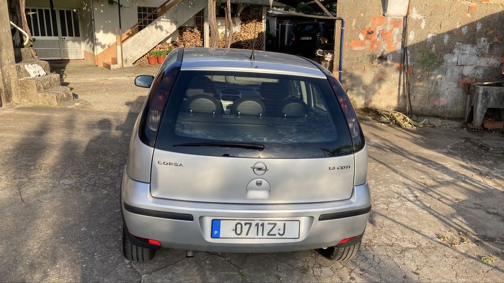 Opel corsa em muito bom estado