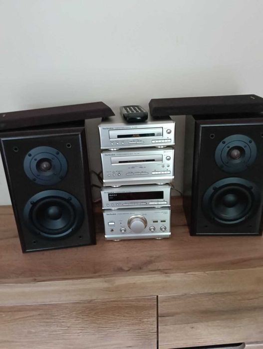 wieża technics z kolumnami