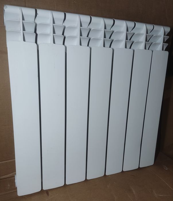 Радіатор опалення біметалевий 7 Ребер. Marek Titan 500/96.Радиатор бат