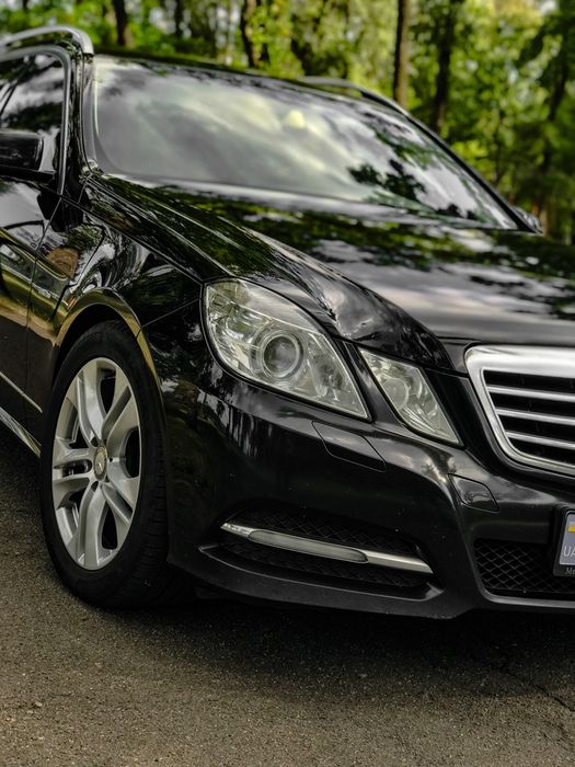 Продам мерседес 212