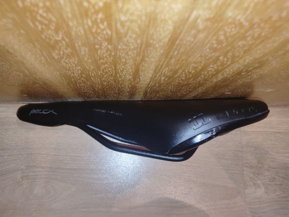 Selim bicicleta Fizik Pave CX