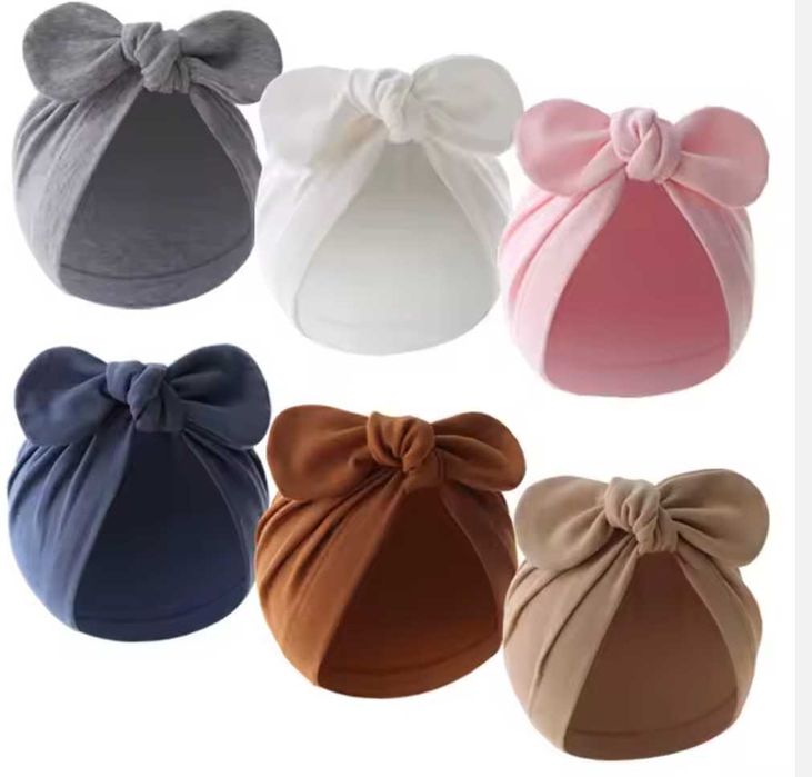 Gorro de bebé com laço