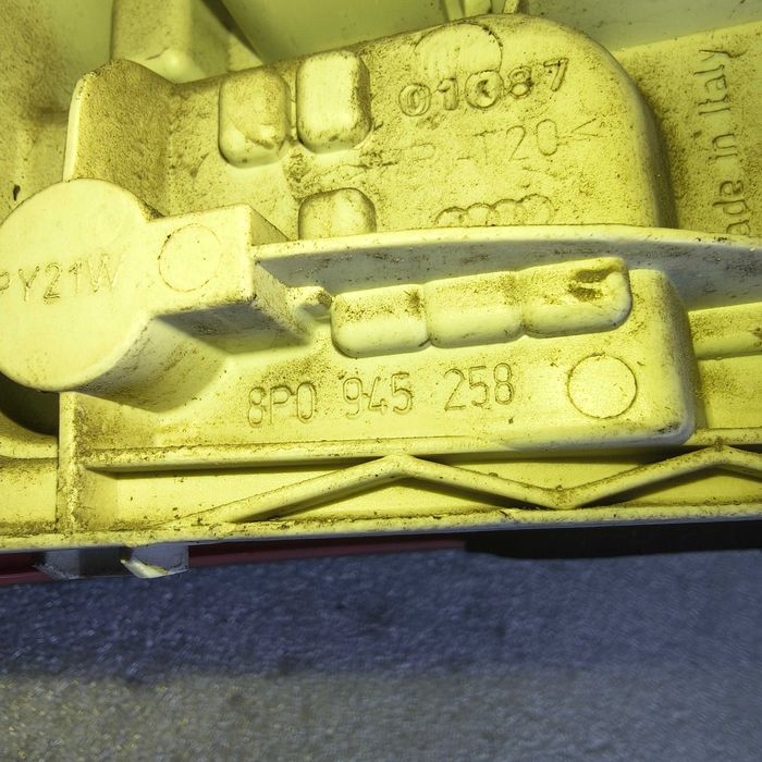 Lampa prawy tył Audi A3 8P 3-drzwiowe 8P0.945.258 FV Transport/Dostawa