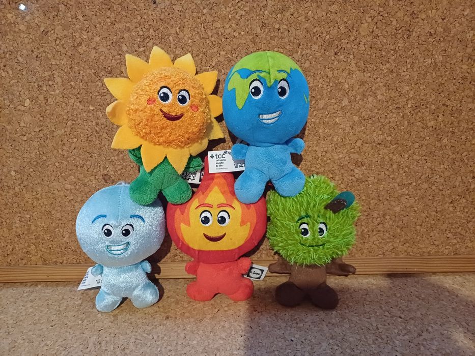 Peluches guardiões da terra.
Conjunto