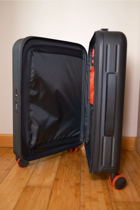 NEW EASTPAK Cnnt S Suitcase Carry On Bag Luggage Mala Cabine